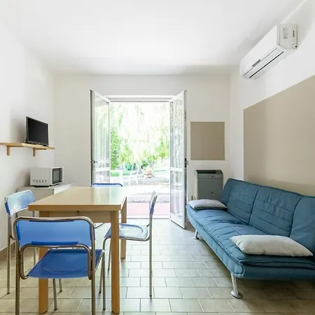 Appartement Paola Int. 2 *